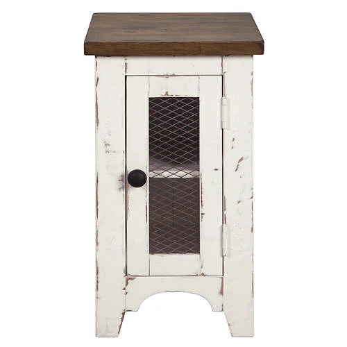 Signature Design By Ashley Wystfield Chairside End Table 2 Signature Design By Ashley Wystfield Chairside End Table - Image 2