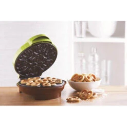 Brentwood Mini Pretzel Maker