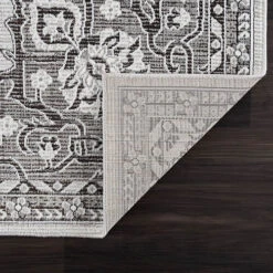 United Weavers Paramount Beauty Icon 5'3"x7'2" Room Size Rug -Exquisite Home imageService 735